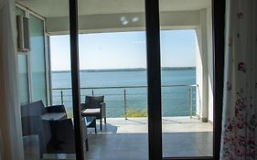 Lamera Residence Mamaia - Apartamente cu 1-2-3 camere cu acces si vedere la lac